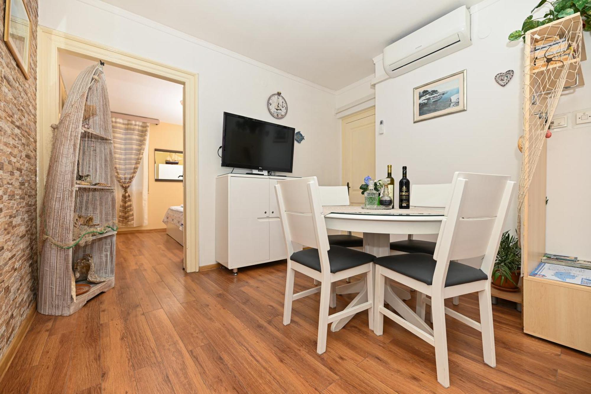 Apartments Posejdon & Neptun สปลิท ภายนอก รูปภาพ